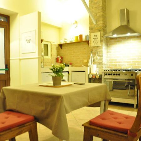 Bed And Breakfast Piazza Mercato Pescara Exterior foto