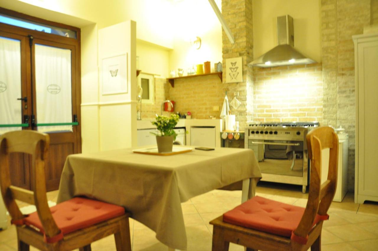 Bed And Breakfast Piazza Mercato Pescara Exterior foto