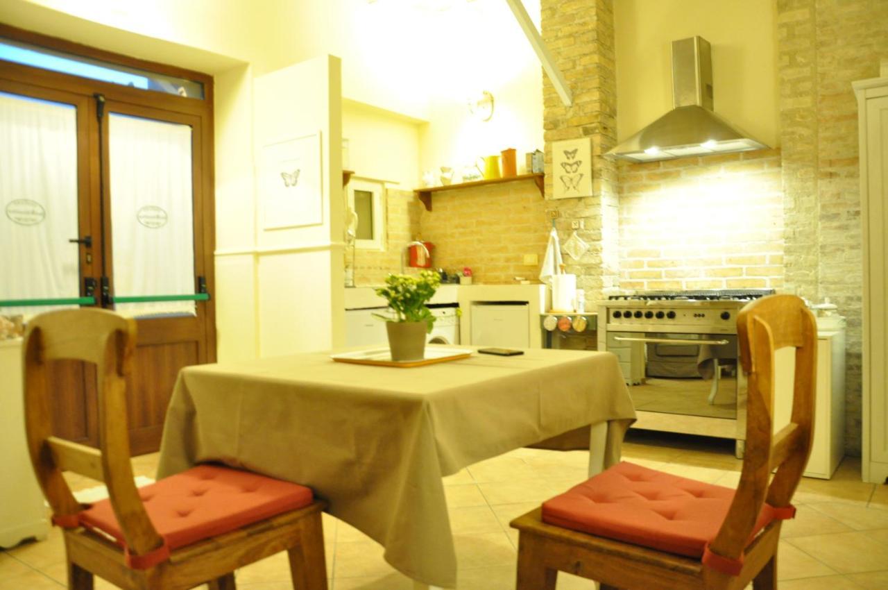 Bed And Breakfast Piazza Mercato Pescara Exterior foto