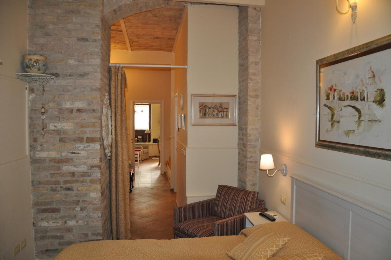 Bed And Breakfast Piazza Mercato Pescara Exterior foto