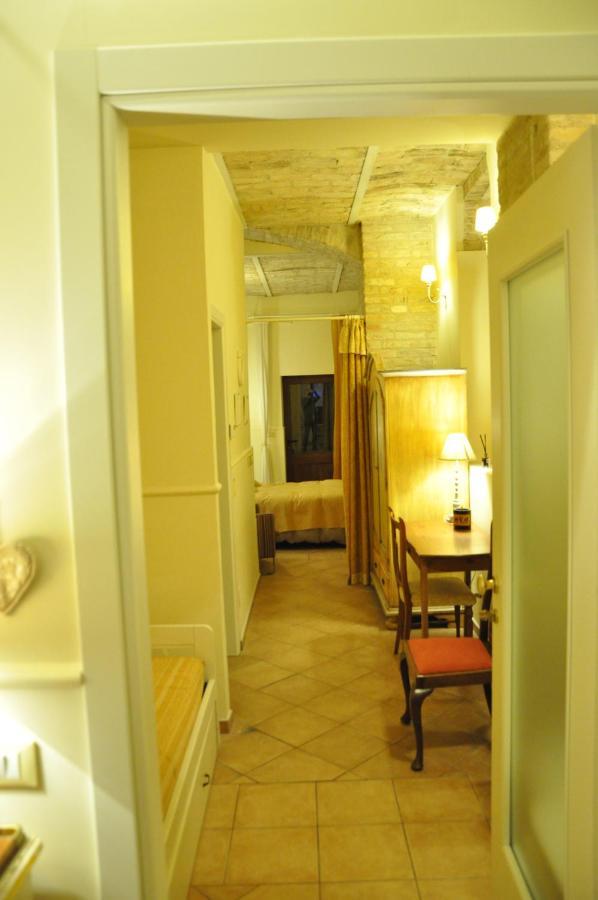 Bed And Breakfast Piazza Mercato Pescara Exterior foto